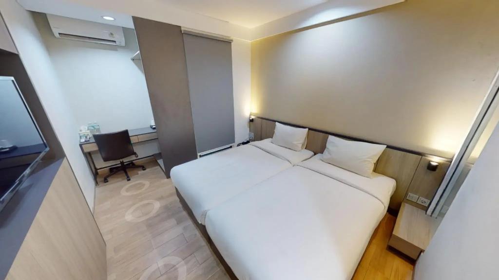 LeGreen Suite Sudirman 3*
