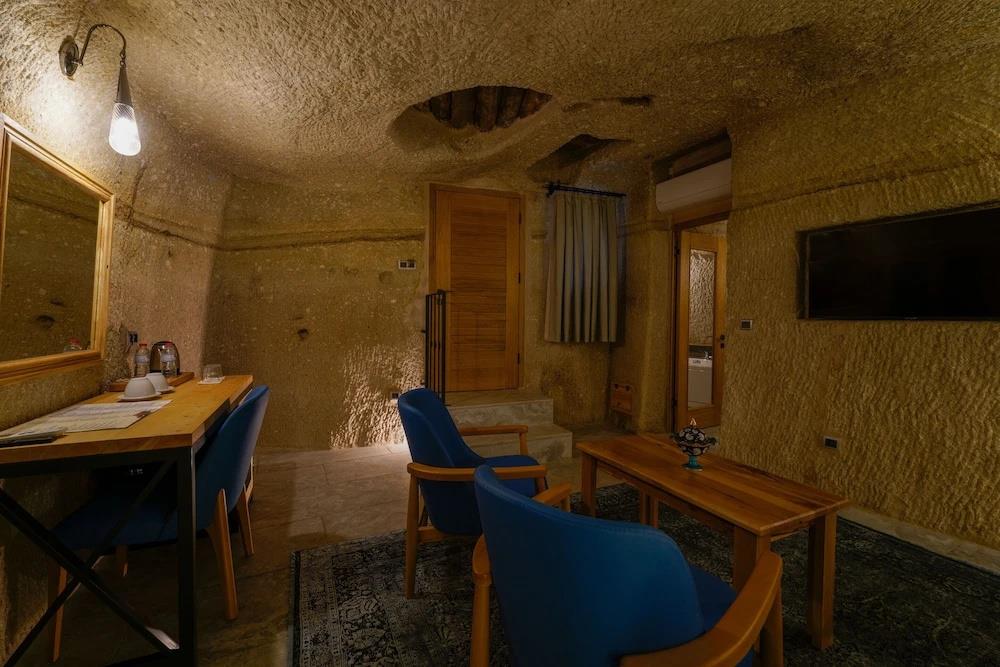 The Niche Cave Hotel 0*