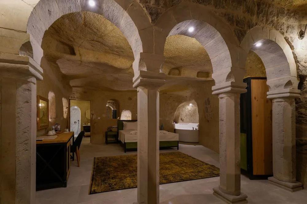 The Niche Cave Hotel 0*