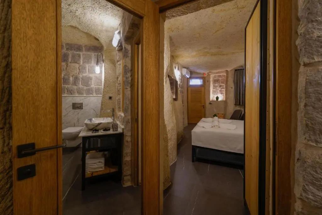 The Niche Cave Hotel 0*