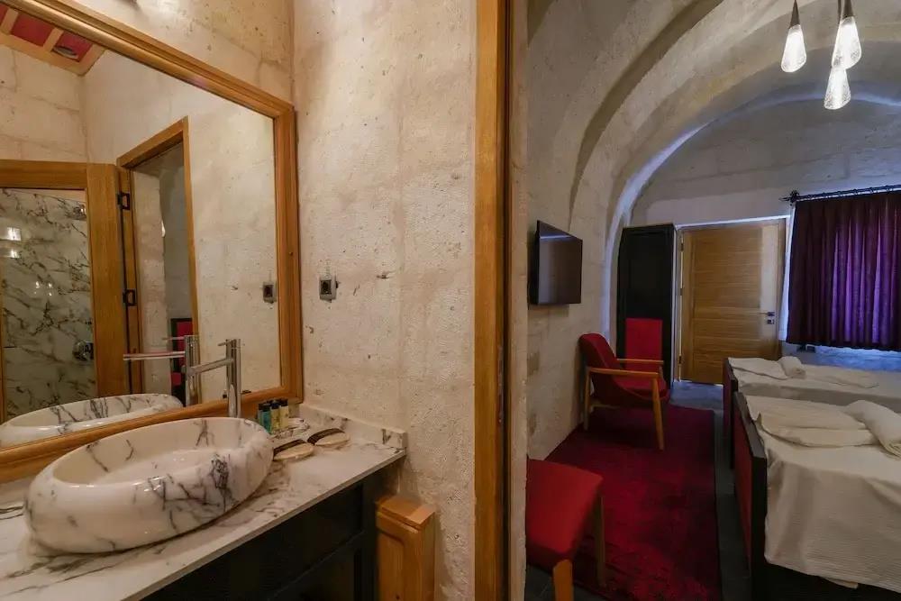 The Niche Cave Hotel 0*