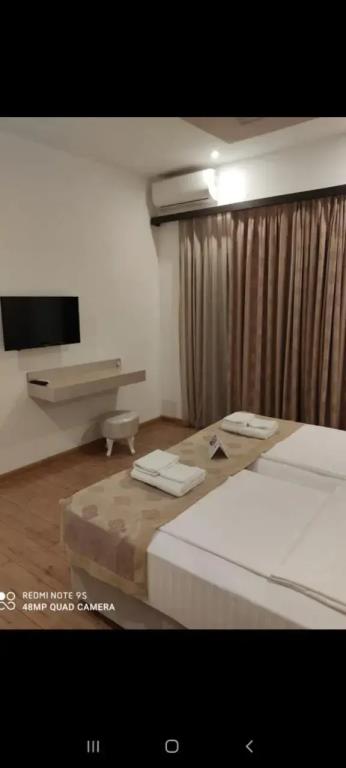 Garden Lounge Hotel 3*