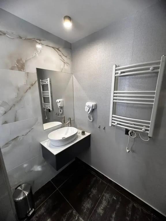 Garden Lounge Hotel 3*