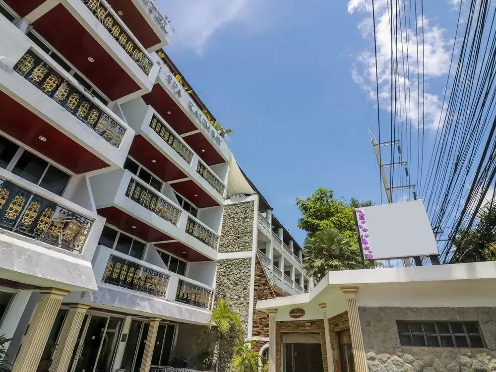 Nida Rooms Prabaramee Patong Viridian 2*