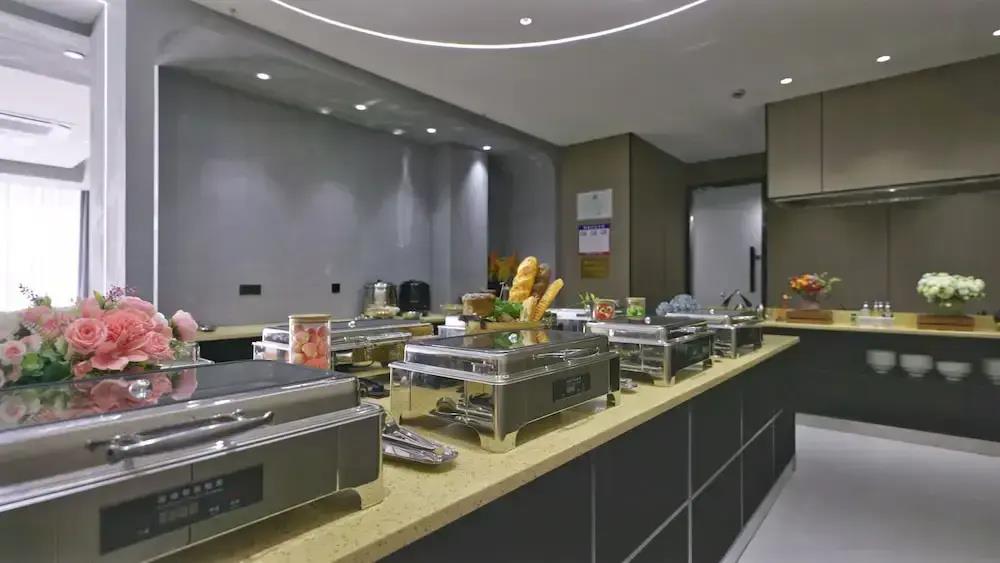 Guangzhou Yunjia Hotel 3*