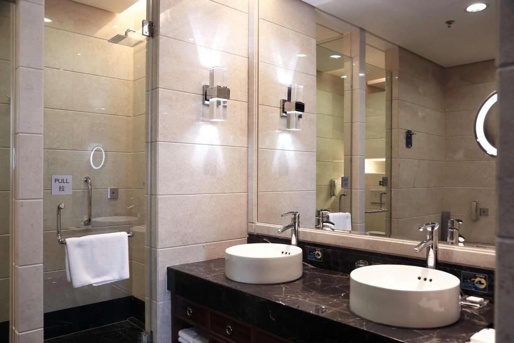 Radisson Blu Hotel Liuzhou 0*
