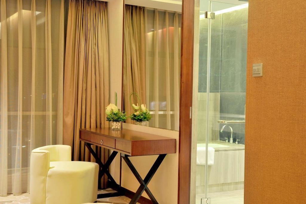 Radisson Blu Hotel Liuzhou 0*