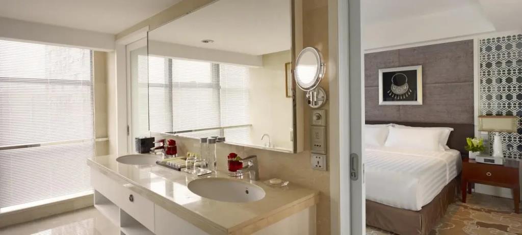 Radisson Blu Hotel Liuzhou 0*