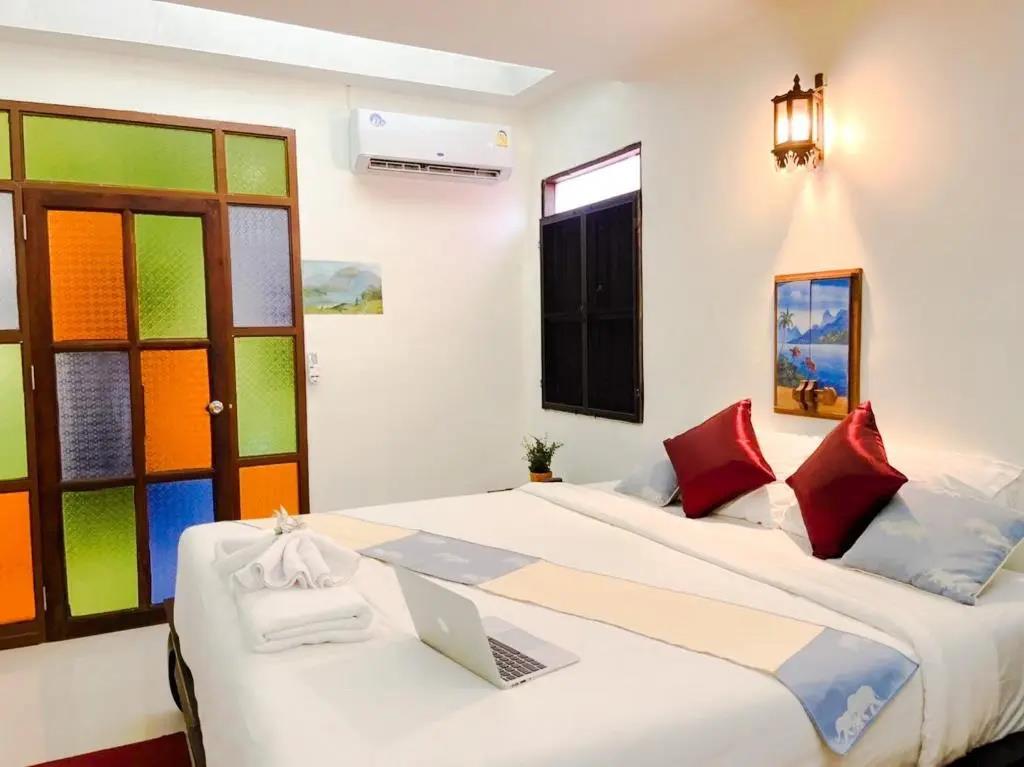 Rainforest Huahin Village Hotel 2*