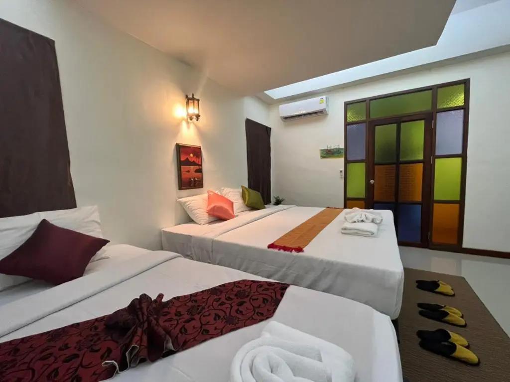 Rainforest Huahin Village Hotel 2*