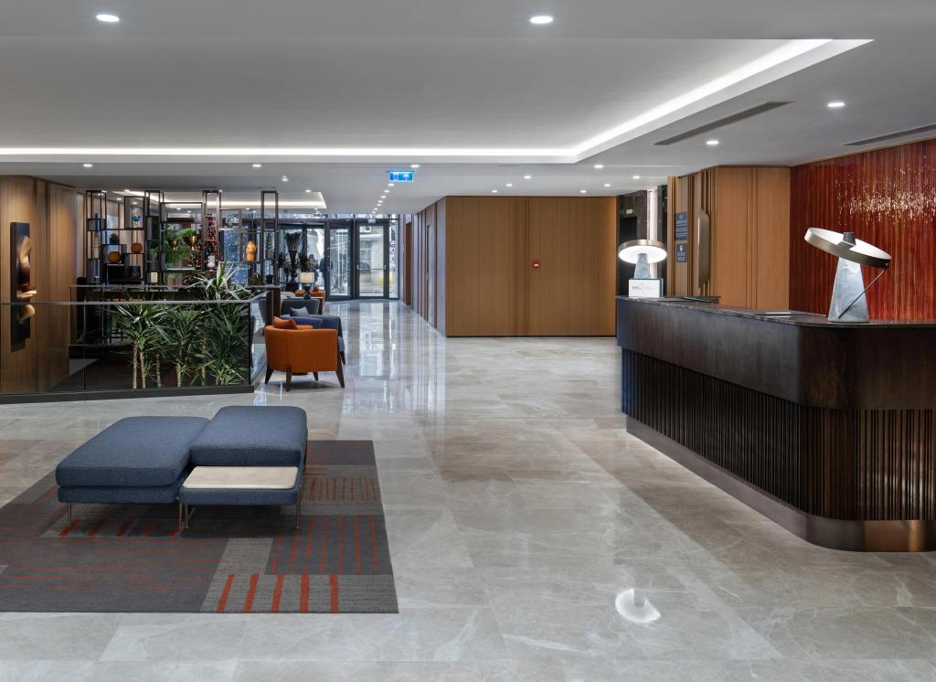 Crowne Plaza Istanbul Ortakoy Bosphorus, an IHG Hotel 5*