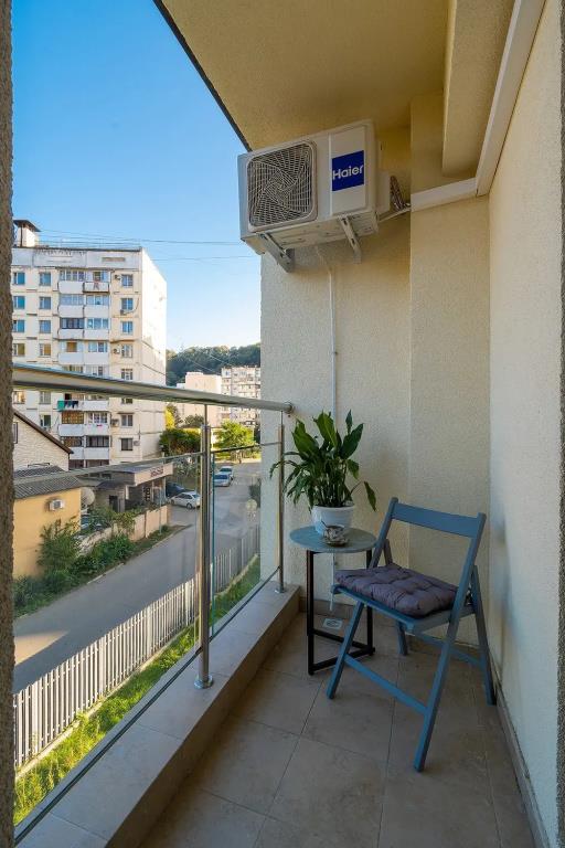 Studiya Iskry 62 Flat 0*