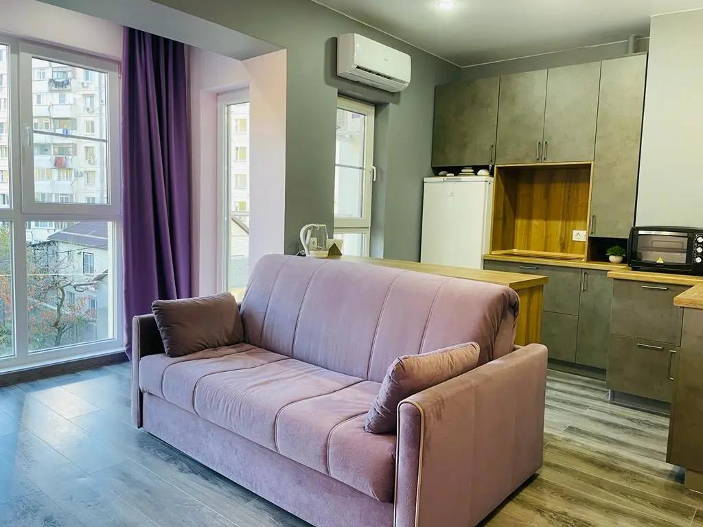 Studiya Iskry 62 Flat 0*