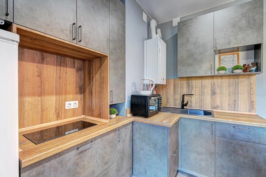 Studiya Iskry 62 Flat 0*