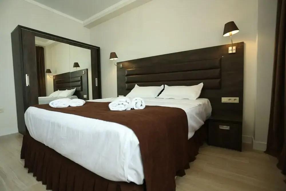 Royal Medis Hotel 2*