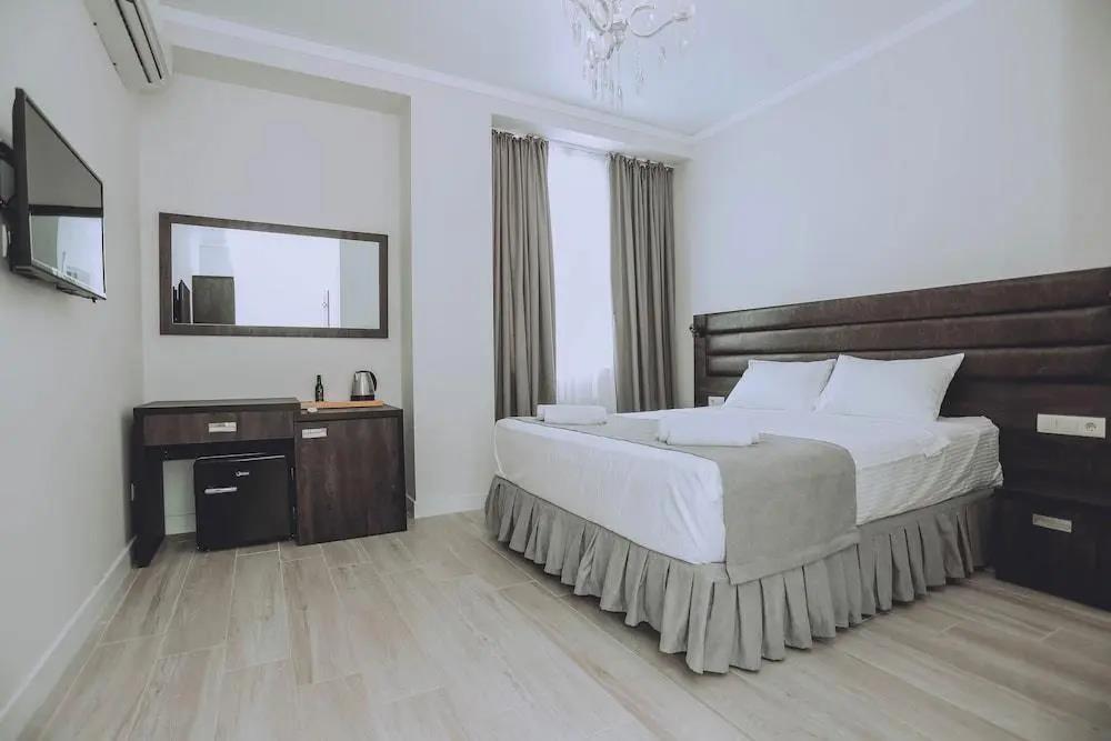 Royal Medis Hotel 2*
