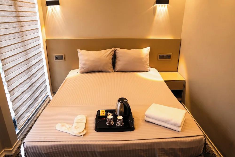 Ck Palace Hotel 0*