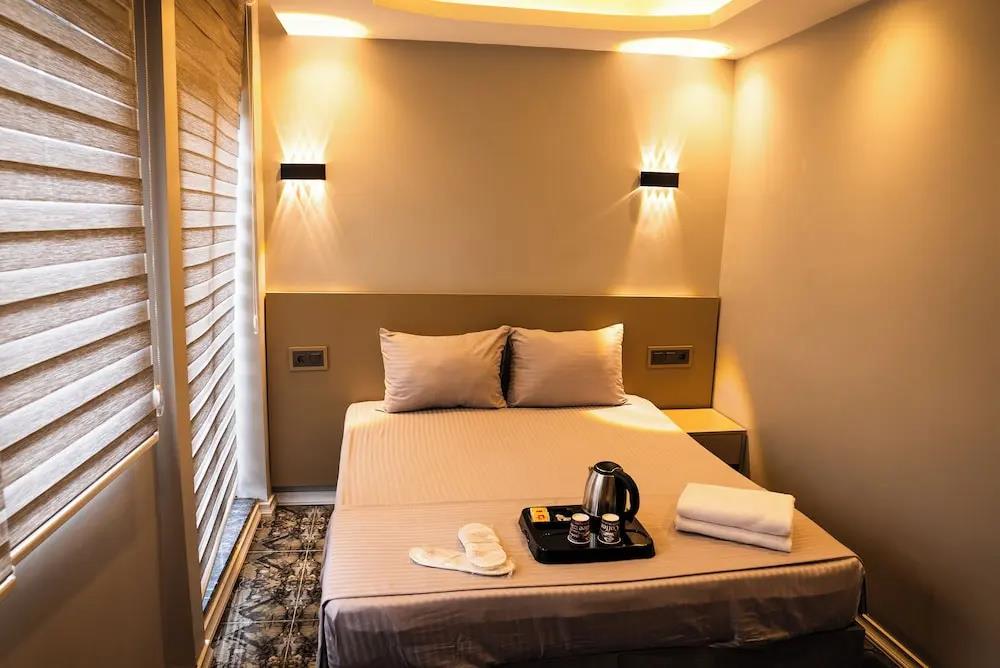 Ck Palace Hotel 0*