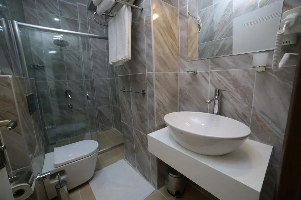 Mitani Suites 0*