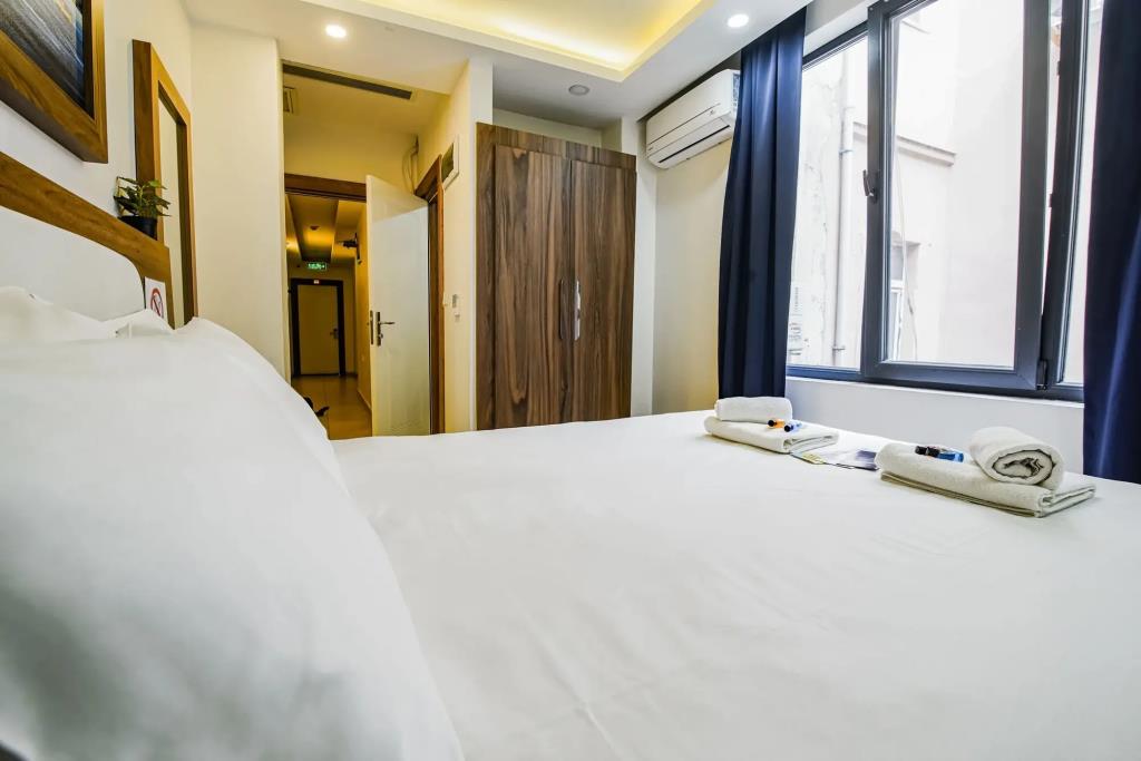 Mitani Suites 0*