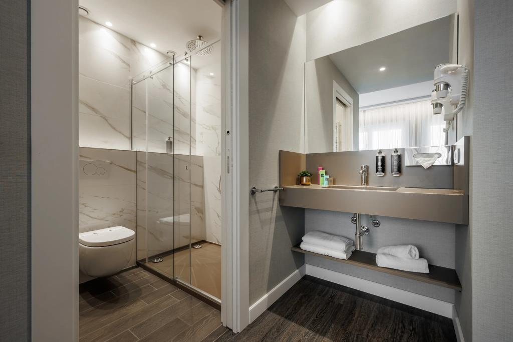 IH Hotels Milano Centrale 4*