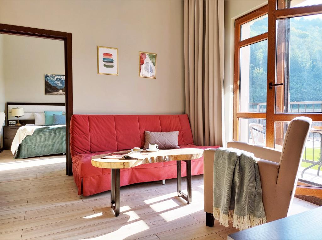Uytnoe Gnesdyshko S Vidom Na Gory Flat 0*