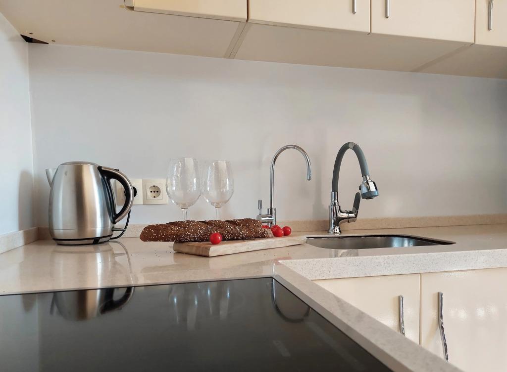 Uytnoe Gnesdyshko S Vidom Na Gory Flat 0*