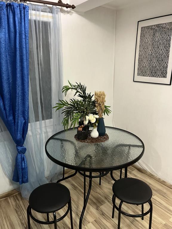 Kholostyakova 36 Flat 0*