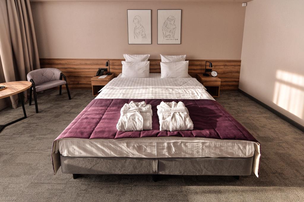 Hotel Biznes Hotel Yar 4*