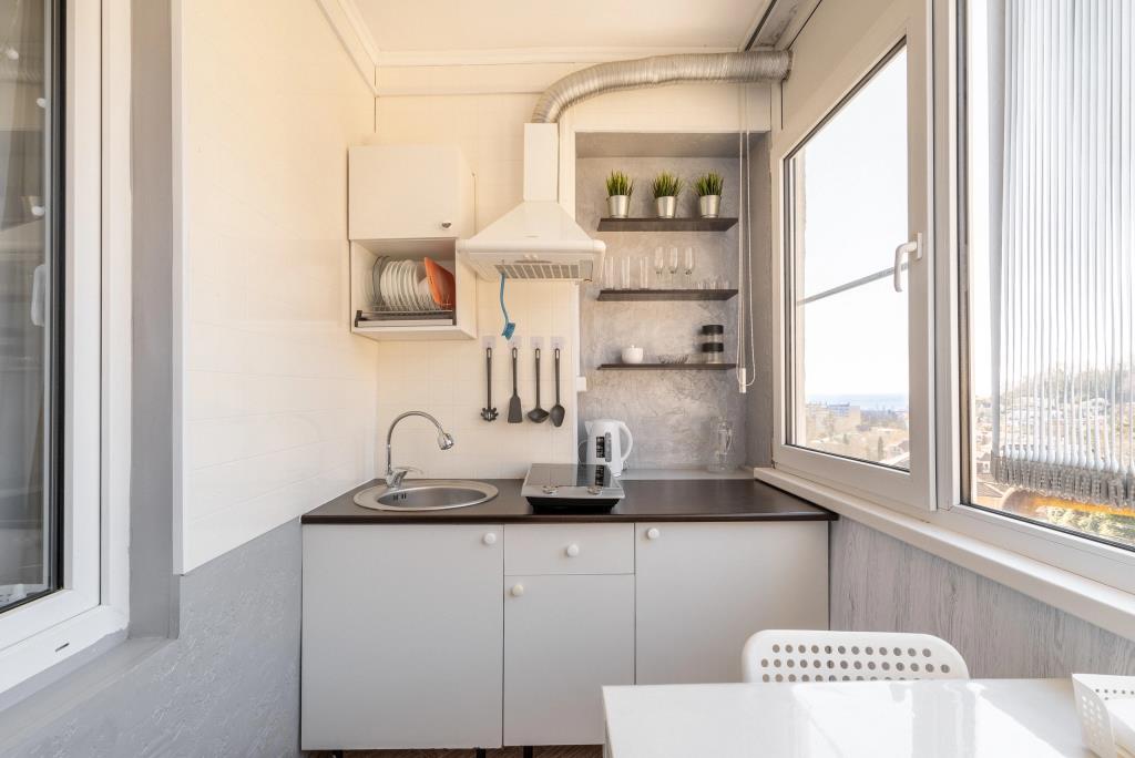 Kvartira -Studiya S Otdelnoy Kukhney I Vidom Na More Flat 0*