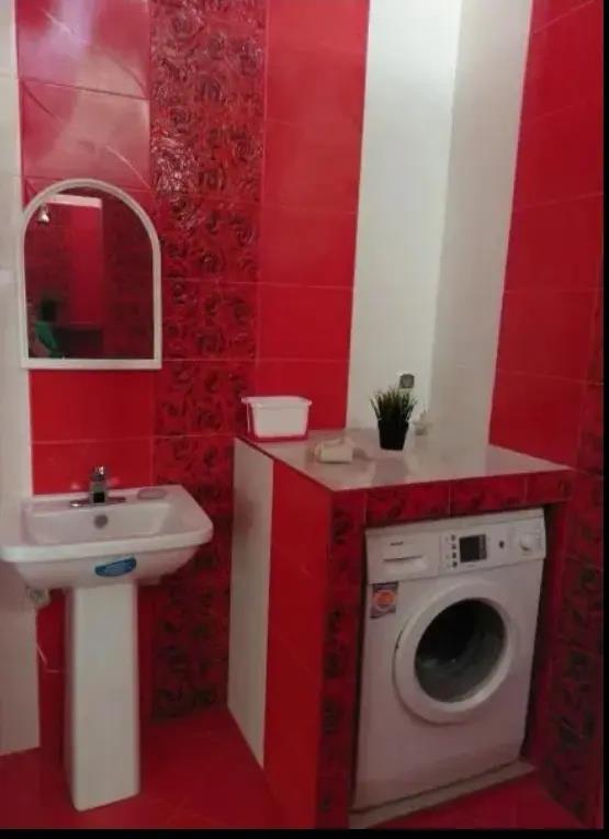 V Tsentre Na Mira 20/22 Flat 0*
