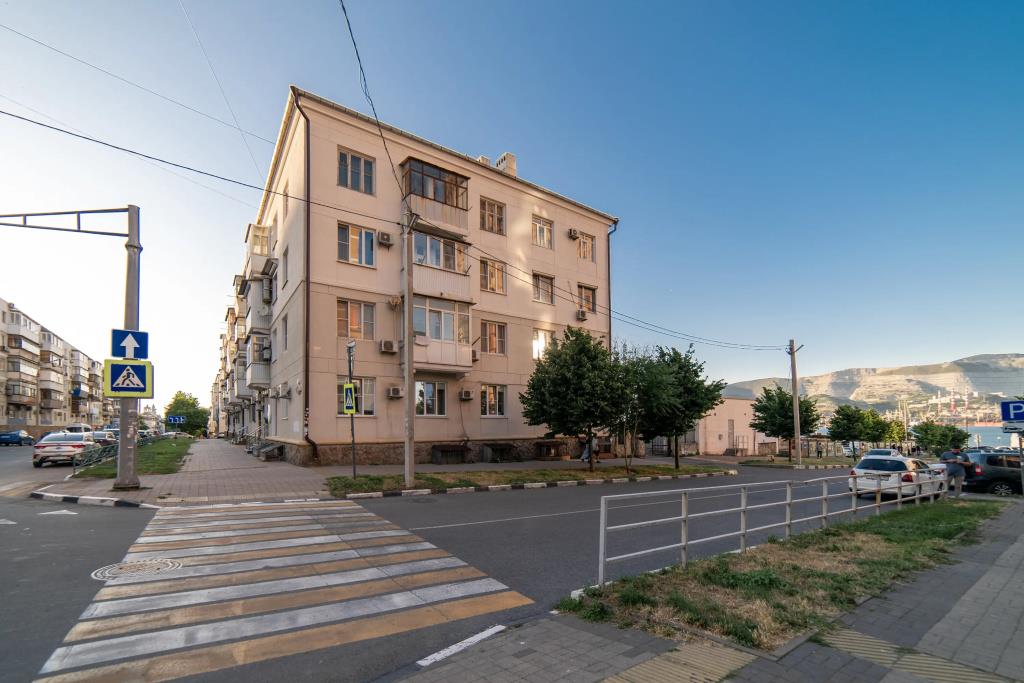 V Tsentre Na Mira 20/22 Flat 0*