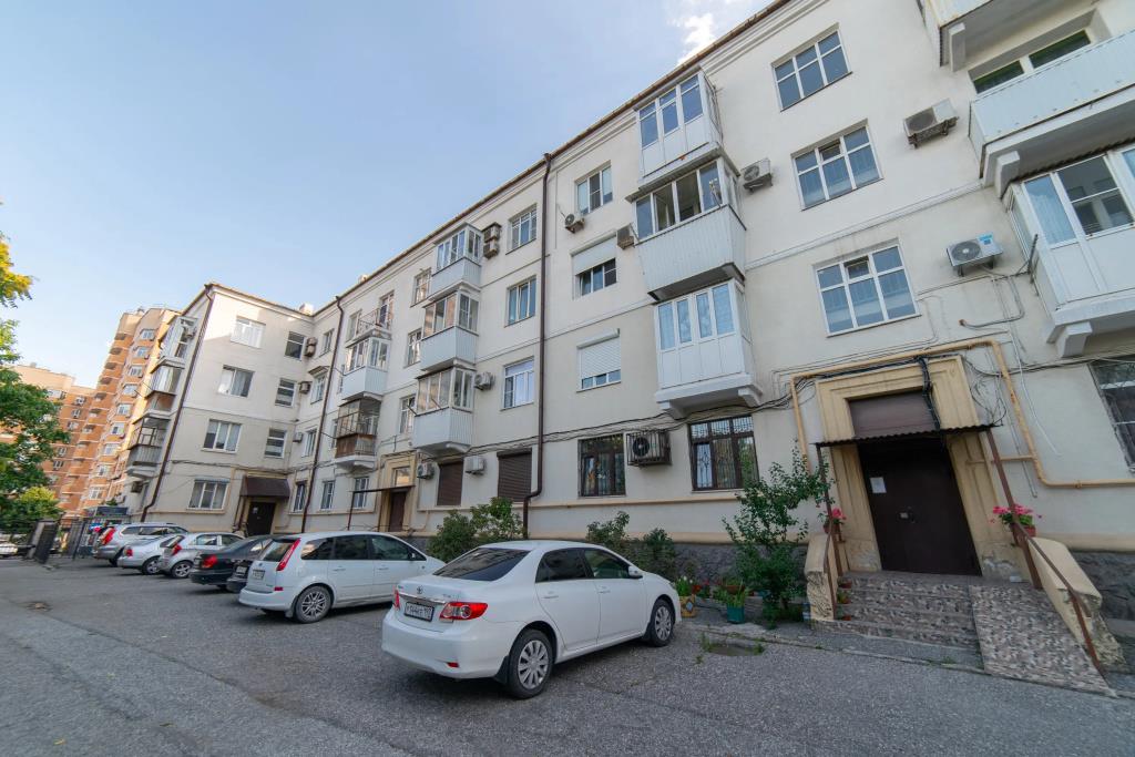 V Tsentre Na Mira 20/22 Flat 0*