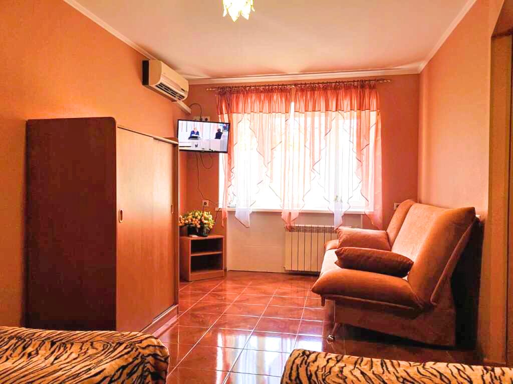 V Tsentre Naberezhnaya admirala Serebryakova 21 Flat 0*