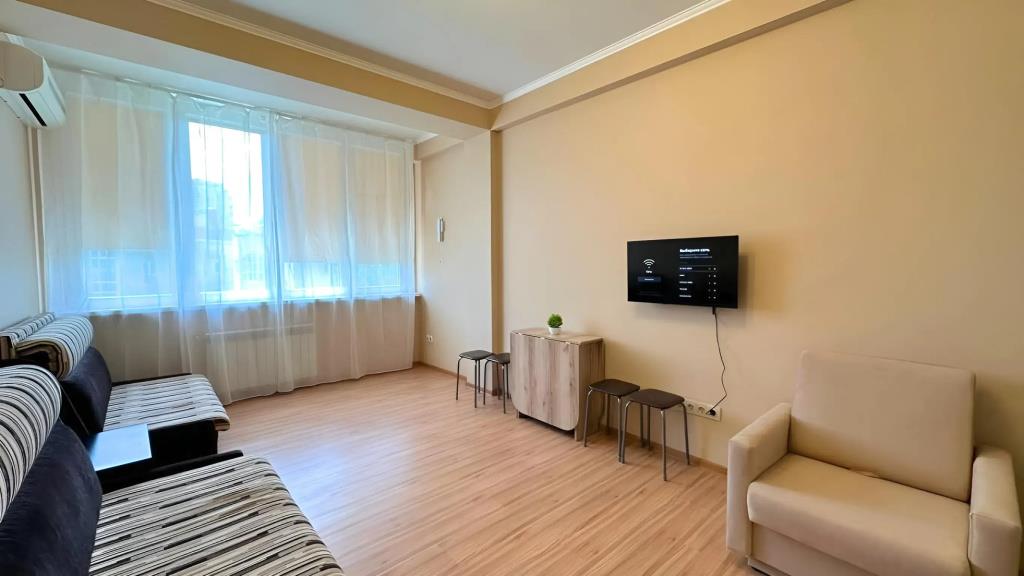Uyutnaya Studiya na Mamayke Flat 0*