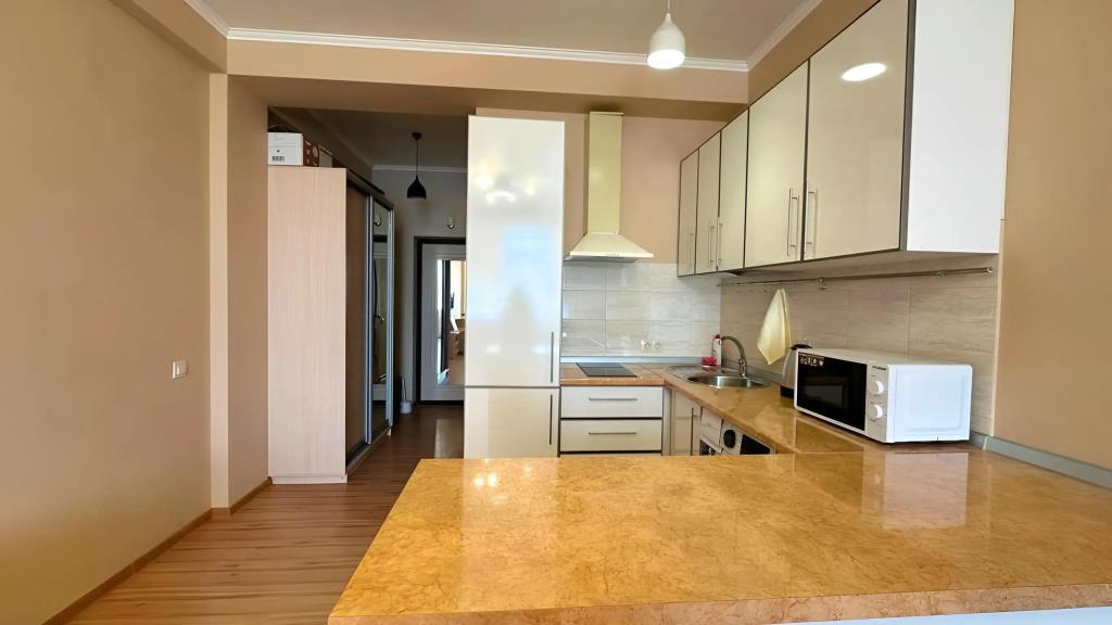 Uyutnaya Studiya na Mamayke Flat 0*