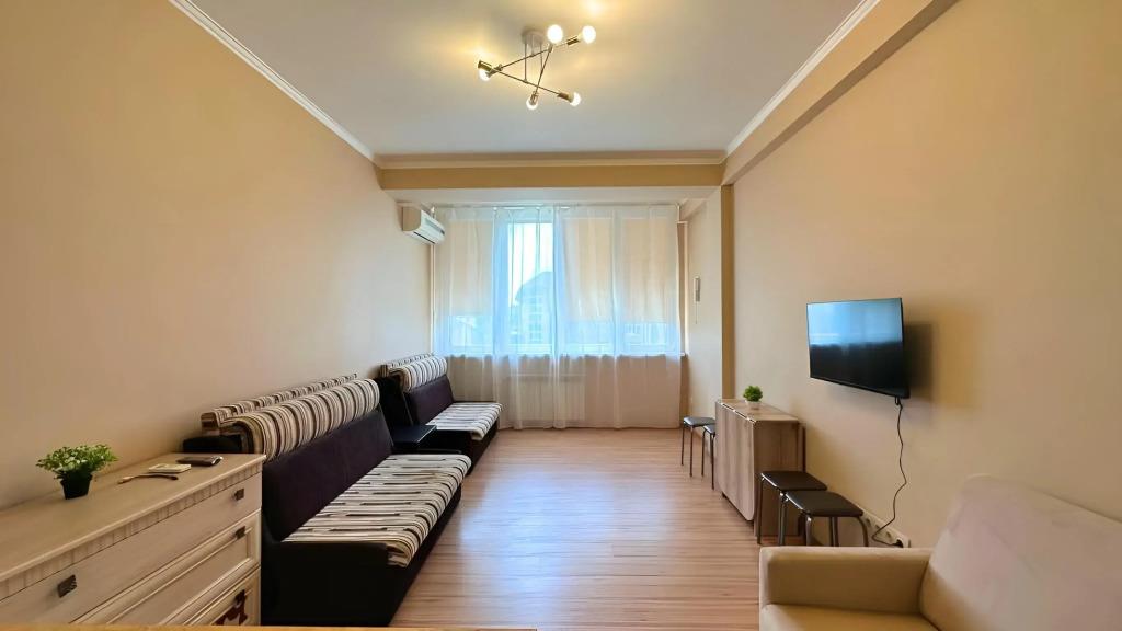 Uyutnaya Studiya na Mamayke Flat 0*