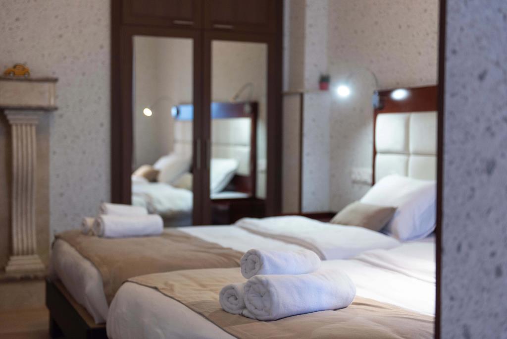Kraveli Hotel 3*
