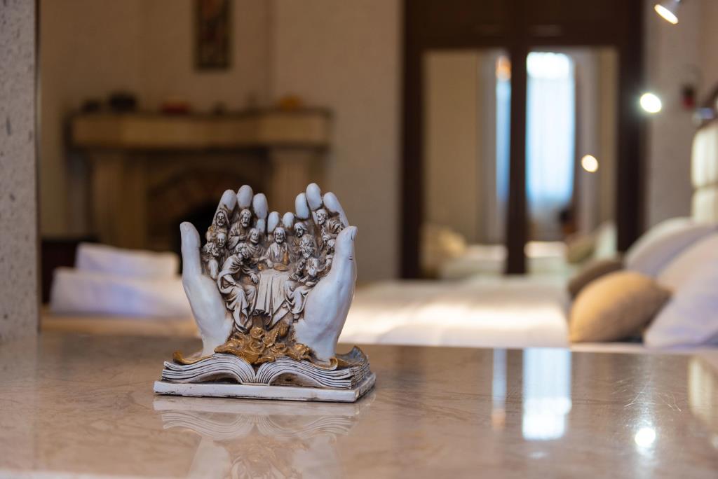 Kraveli Hotel 3*