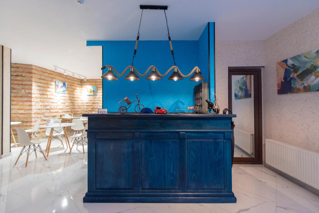 Kraveli Hotel 3*