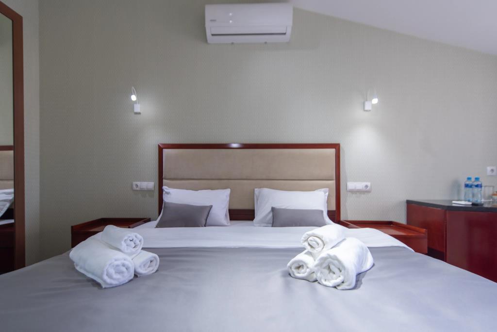 Kraveli Hotel 3*