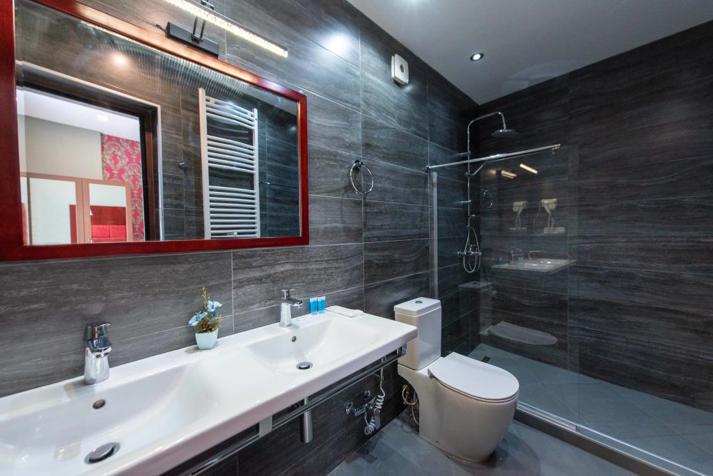 Kraveli Hotel 3*