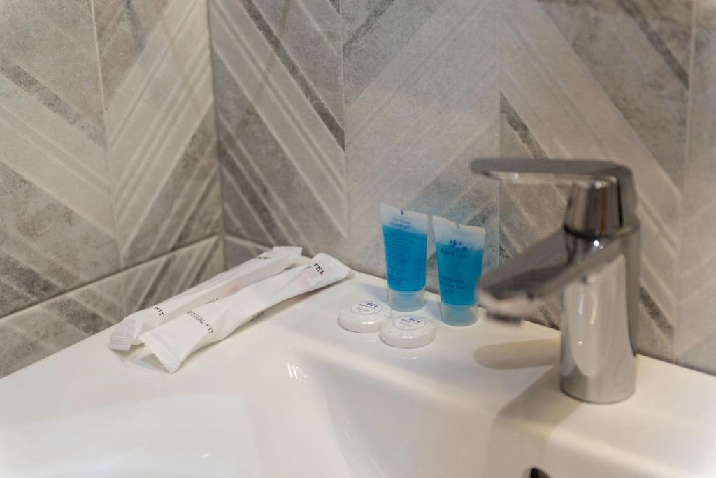 Kraveli Hotel 3*