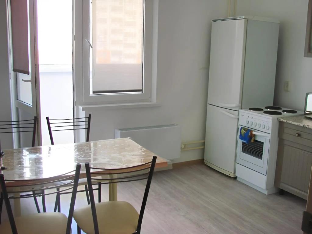Odnushka ryadom s Aleksino Nevysokiy Etazh Flat 0*