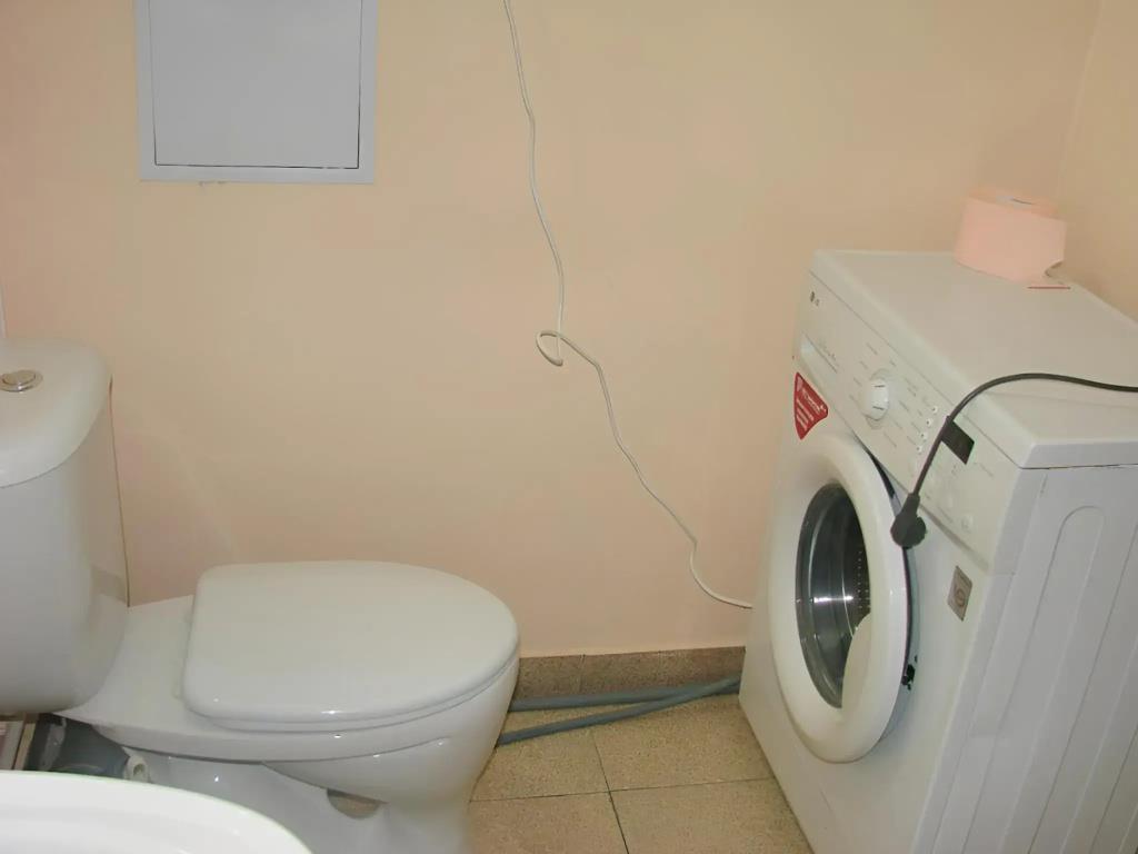 Odnushka ryadom s Aleksino Nevysokiy Etazh Flat 0*