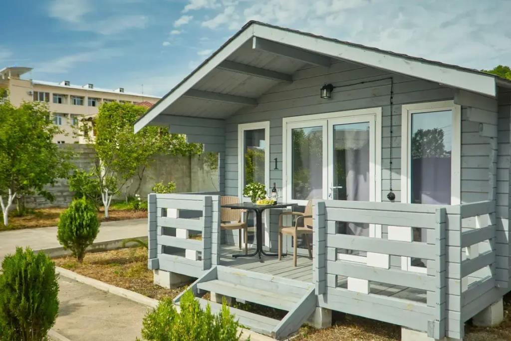 Shale-D'matua Shalet 0*