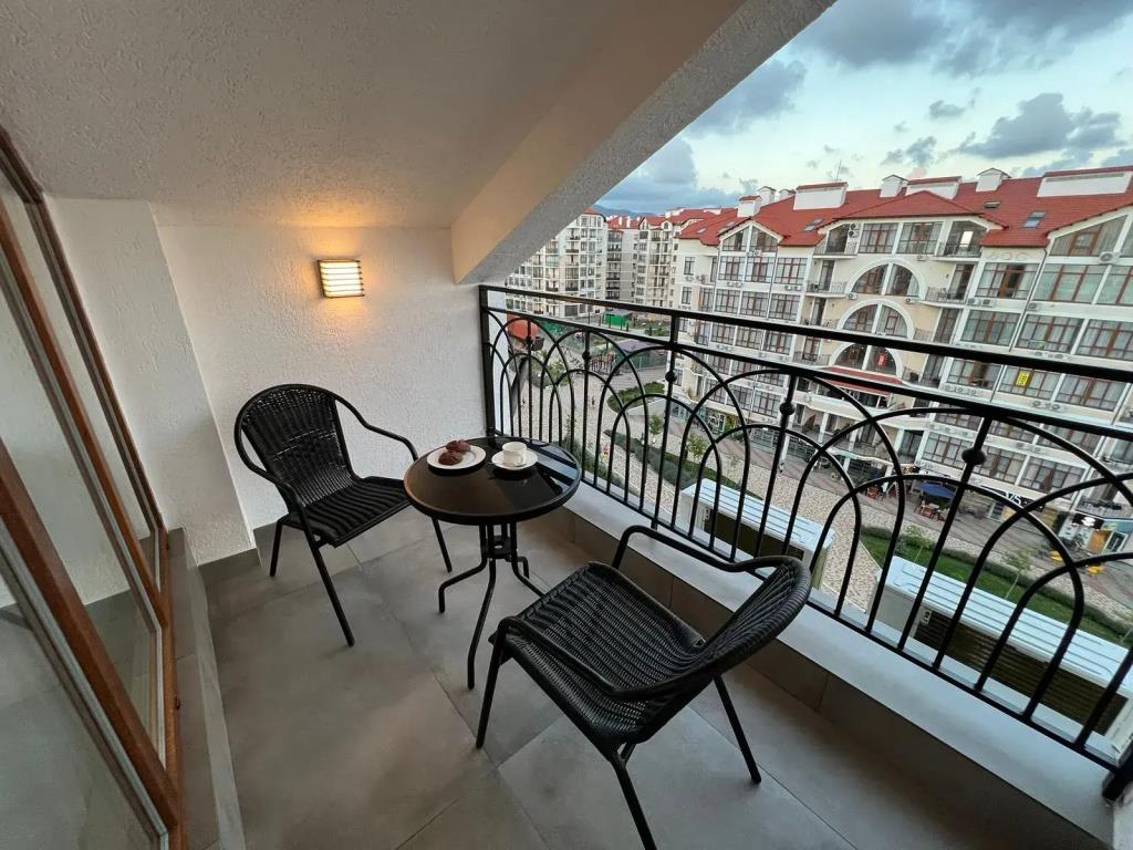 Dizaynerskaya Kvartira u Morya Flat 0*