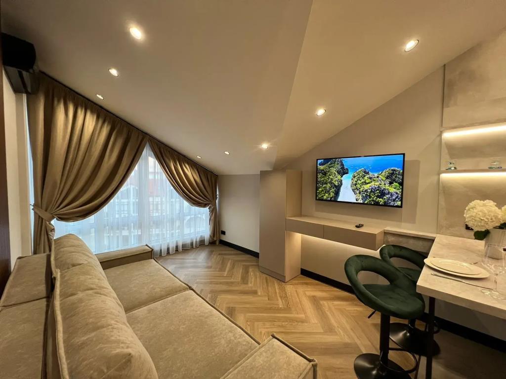 Dizaynerskaya Kvartira u Morya Flat 0*