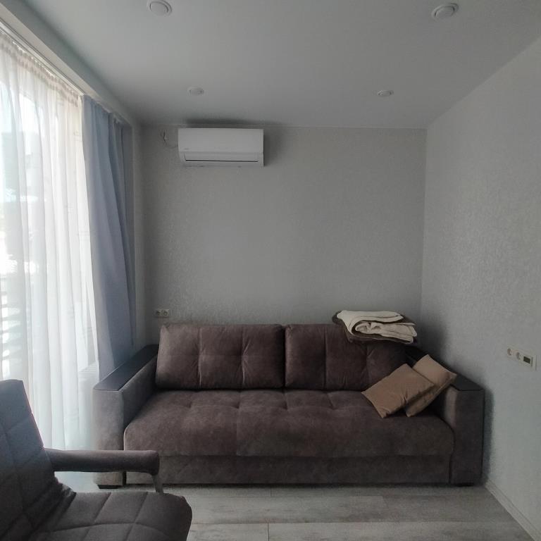 Na Ulitse Molodogvardeyskoy 2/80 Flat 0*