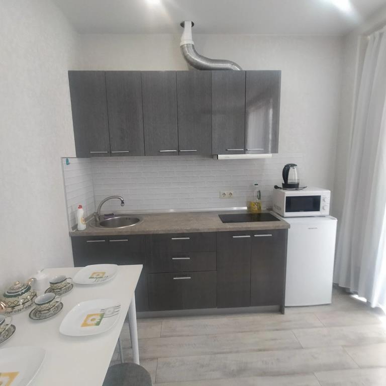 Na Ulitse Molodogvardeyskoy 2/80 Flat 0*